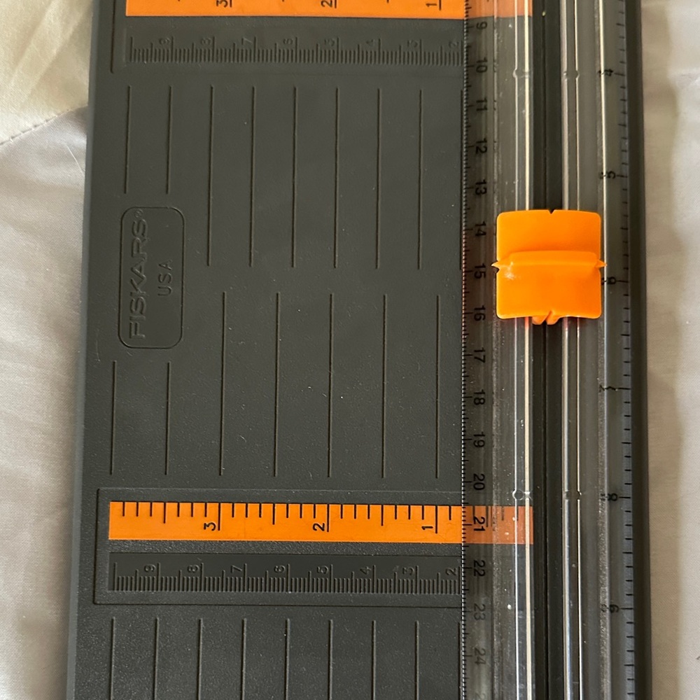 Stampin up Black and Orange Paper Cutter - Picture 2 of 3